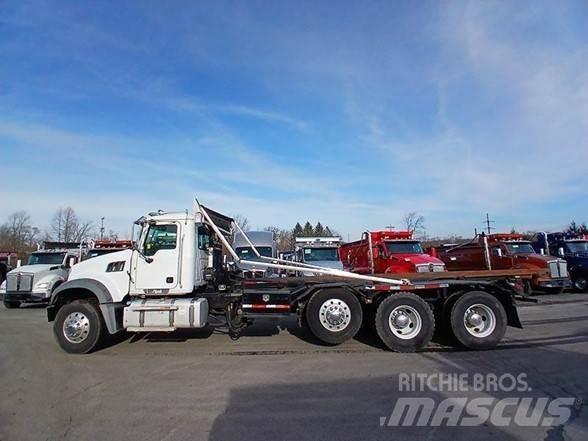 Mack GRANITE GU713 Camion de deseuri