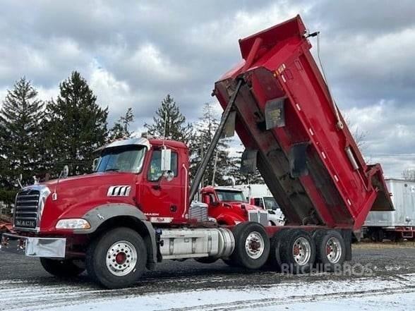 Mack GRANITE GU813 Autobasculanta