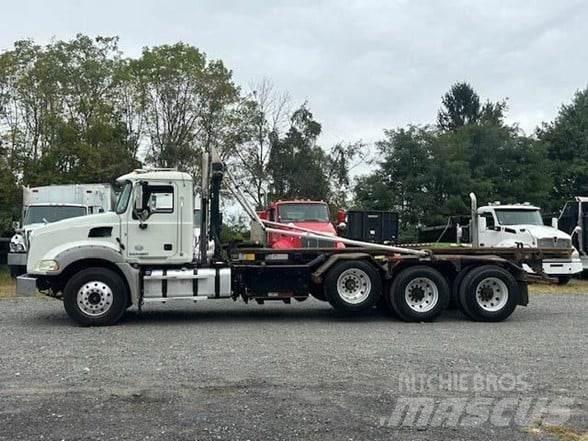 Mack GRANITE GU813 Camion de deseuri
