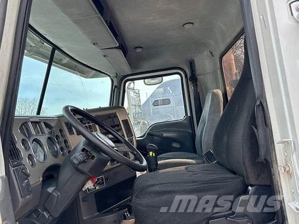 Mack PINNACLE CHU613 Autotractoare