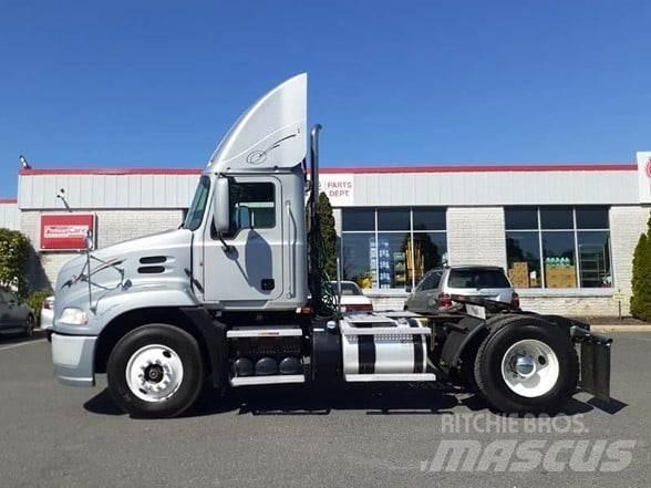 Mack PINNACLE CXU612 Autotractoare