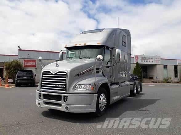 Mack PINNACLE CXU613 Autotractoare