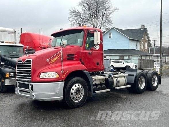 Mack PINNACLE CXU613 Autotractoare