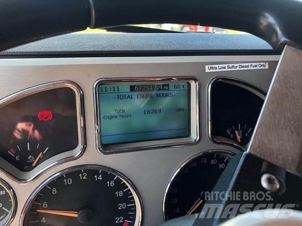 Mack PINNACLE CXU613 Autotractoare