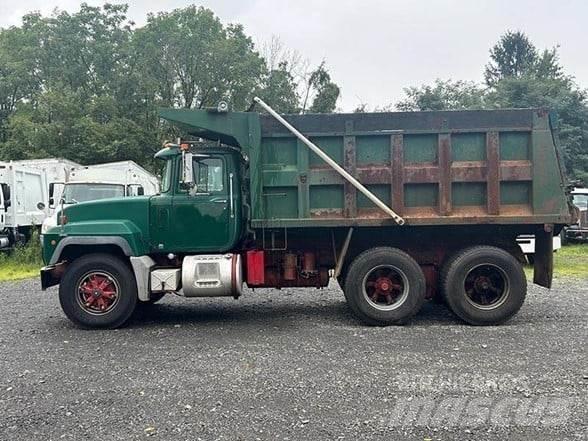 Mack RD688SX Autobasculanta