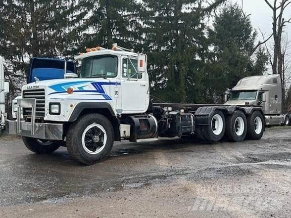 Mack RD690 Camion de deseuri