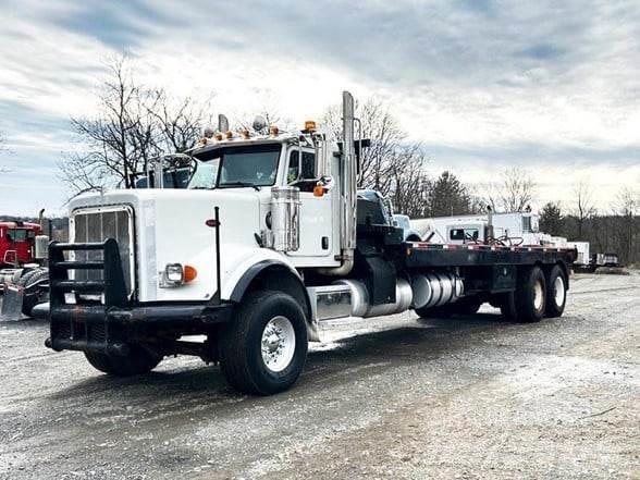 Peterbilt 357 Camioane platforma/prelata