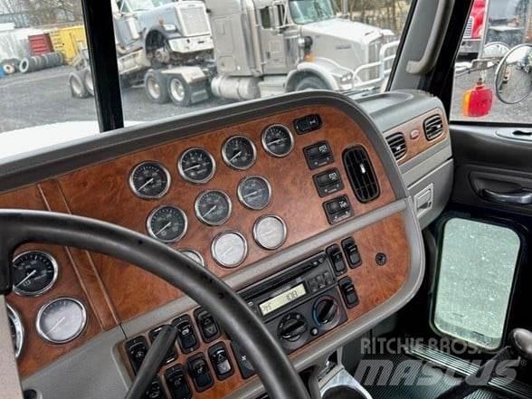 Peterbilt 357 Camioane platforma/prelata