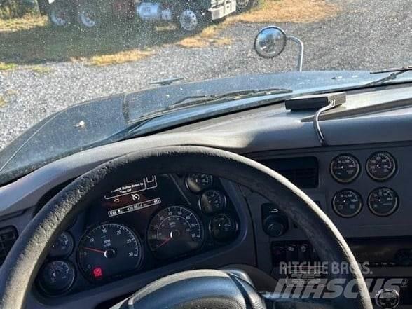 Peterbilt 567 Autobasculanta