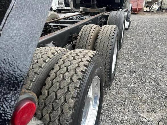 Peterbilt 567 Autobasculanta