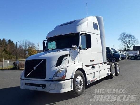 Volvo VNL64T670 Autotractoare