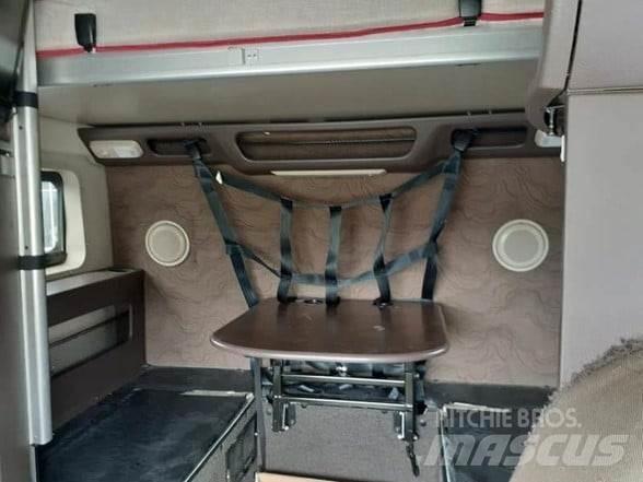 Volvo VNL64T780 Autotractoare
