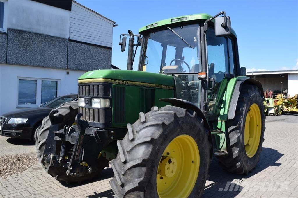 John Deere 6200 Tractoare