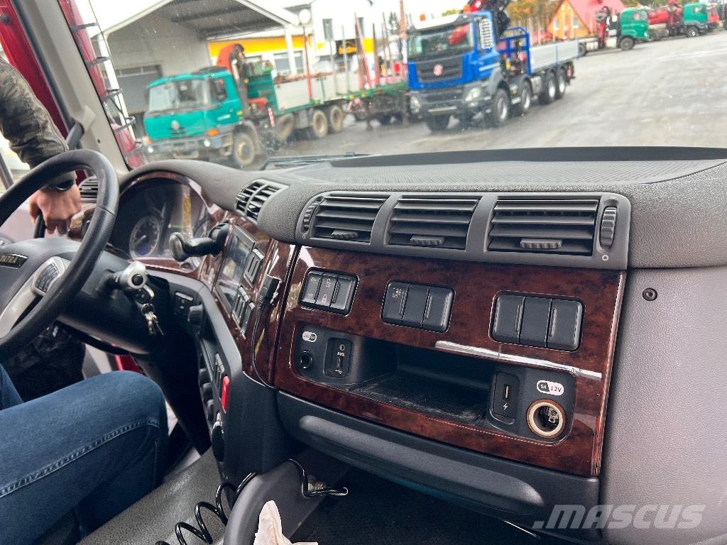 Tatra T158 Camioane platforma/prelata