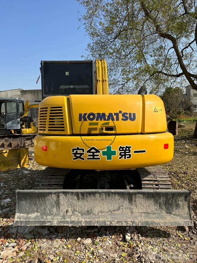 Komatsu PC 70-8 Excavatoare pe șenile
