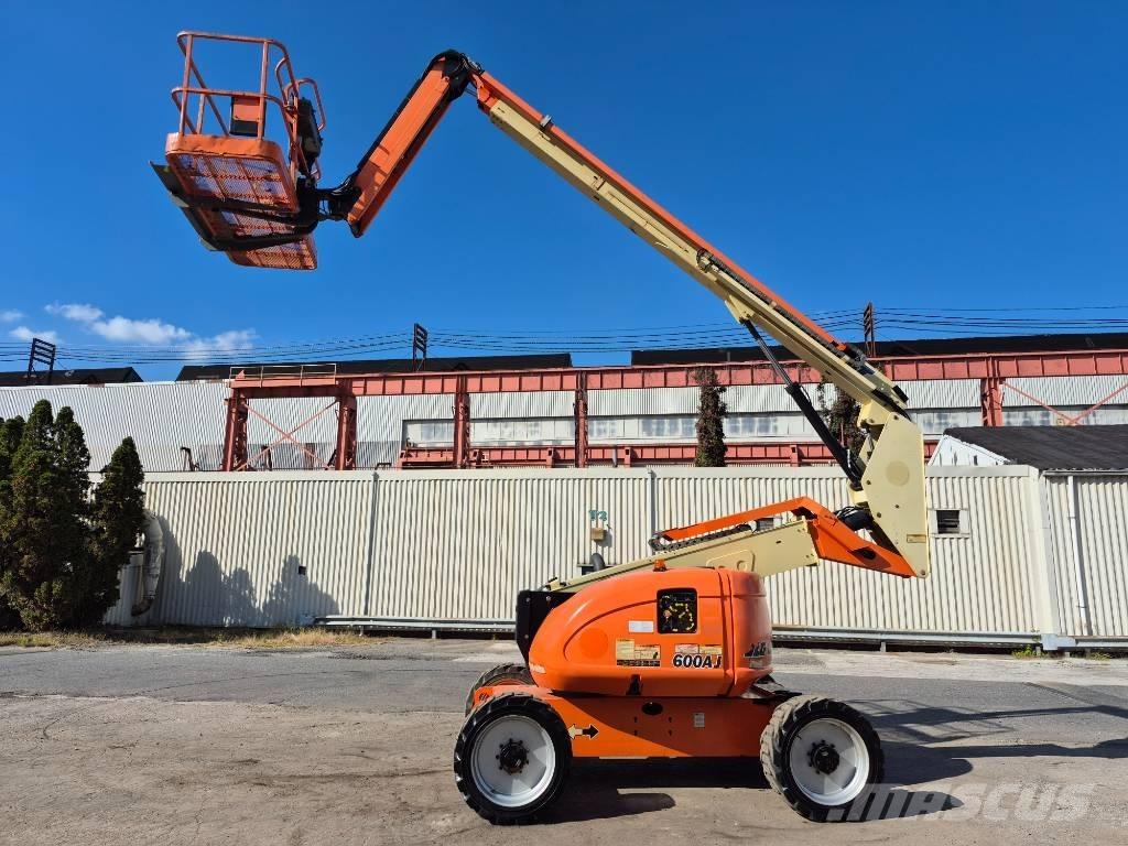 JLG 600 AJ Nacele cu brat articulat