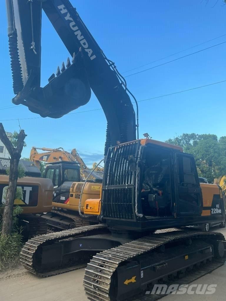 Hyundai 220HX Excavatoare pe șenile
