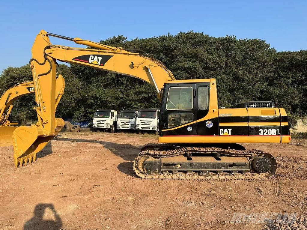 CAT 320 B Excavatoare pe șenile
