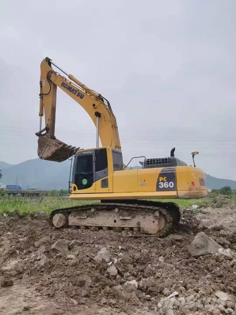 Komatsu PC 360 Excavatoare pe șenile
