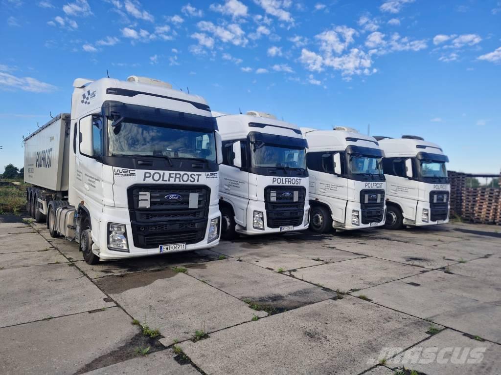 Ford F-Max Camion cu prelata