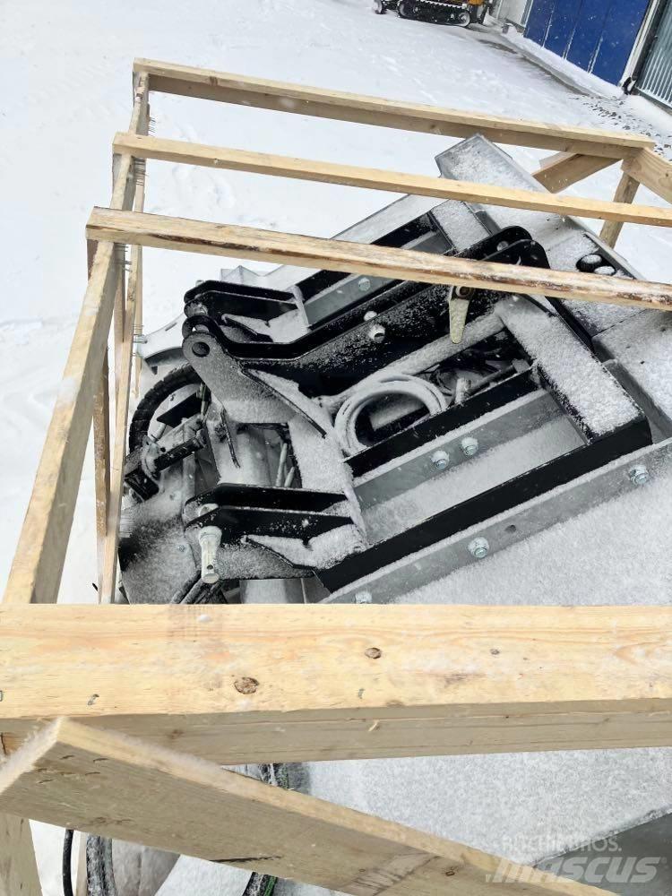  Frnasgård STS 1800 Dispersare nisip si sare