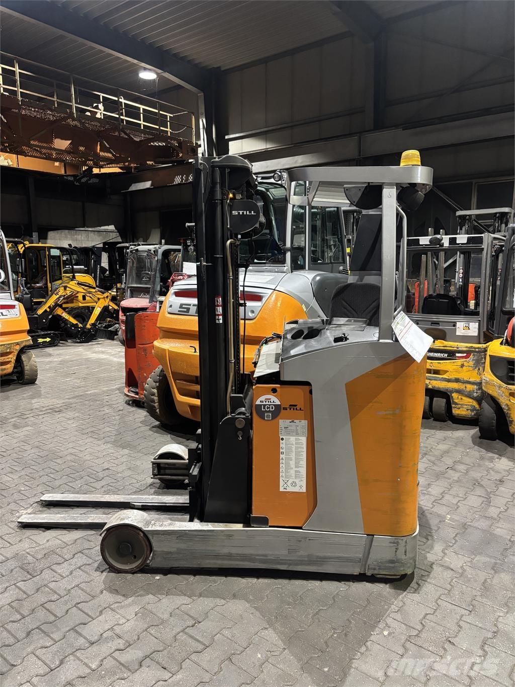 Still FM-X17 Stivuitor cu catarg retractabil