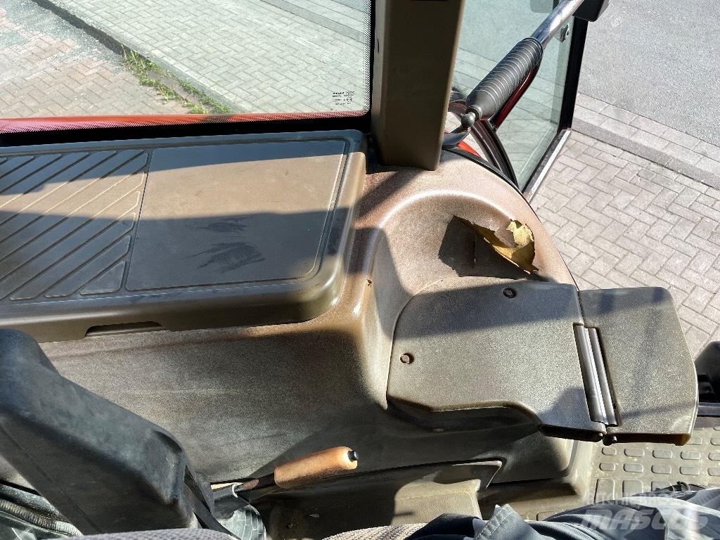 New Holland M 160 Tractoare