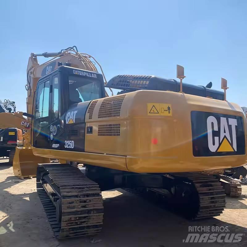 CAT 325 D Excavatoare pe șenile
