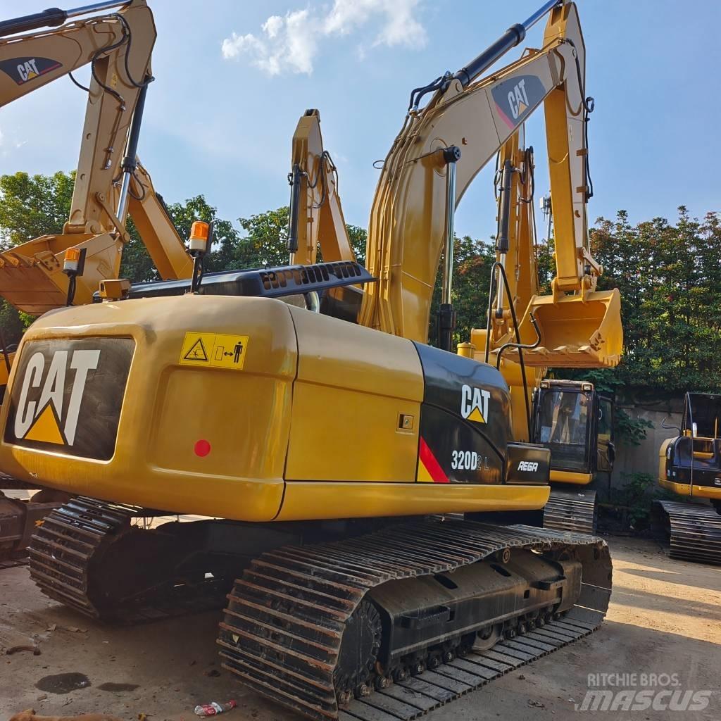 CAT 320D Excavatoare pe șenile
