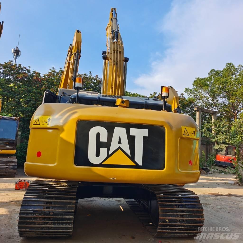 CAT 320D Excavatoare pe șenile
