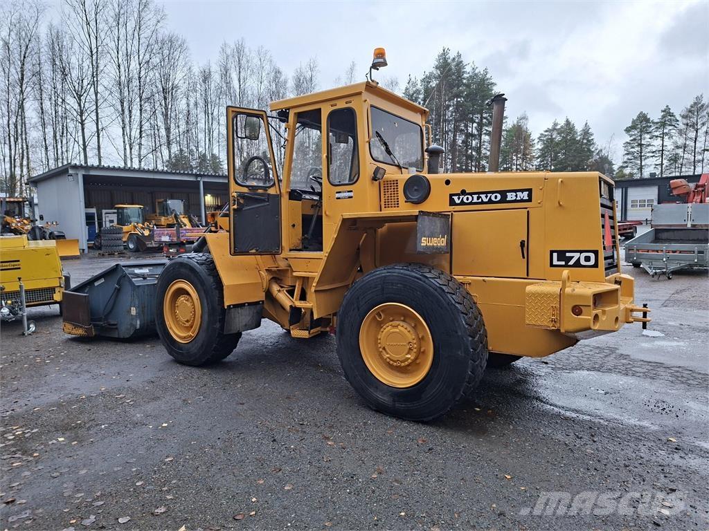 Volvo BM L70 Incarcator pe pneuri