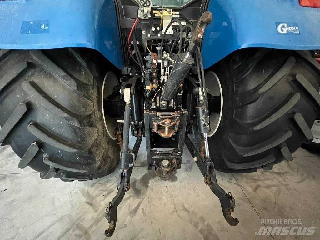 New Holland T 7060 Tractoare