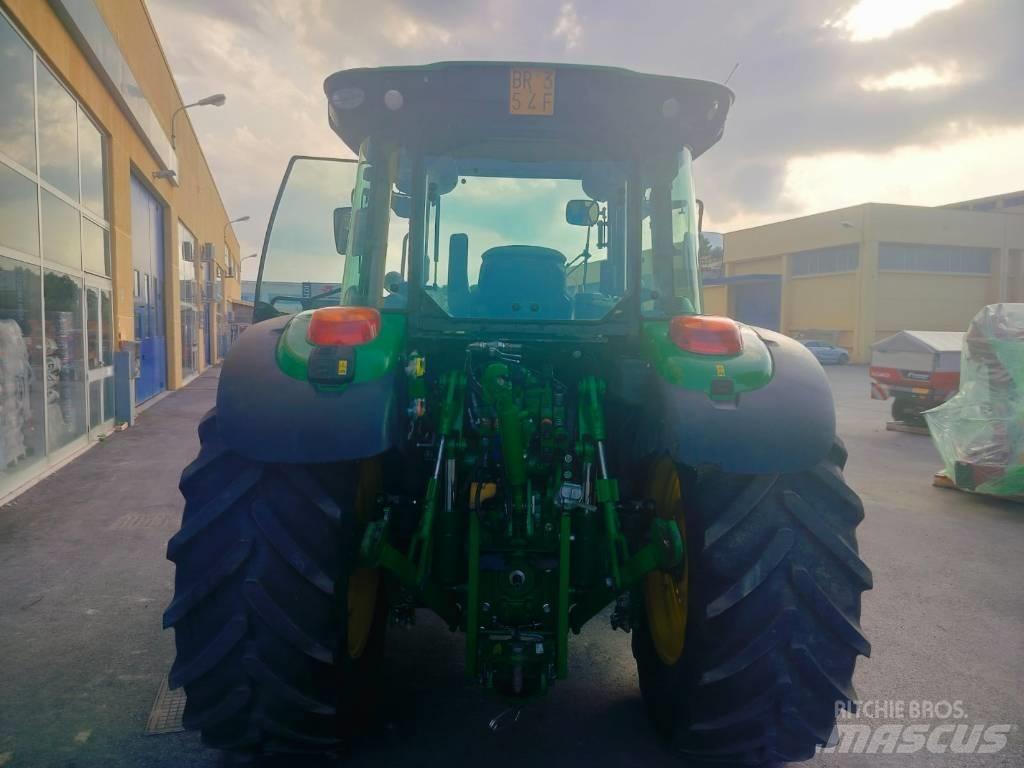 John Deere 5100R Tractoare