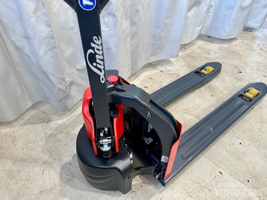 Linde MT 12 Transpaleta manuala