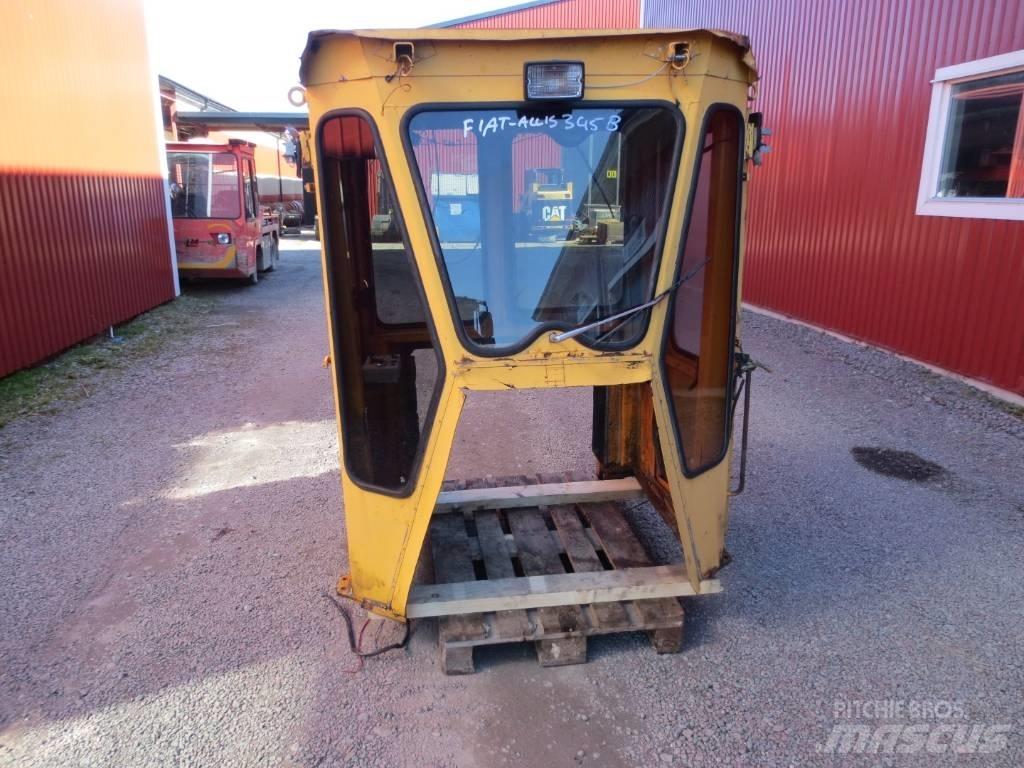 Fiat-Allis 345B Cabine si interior
