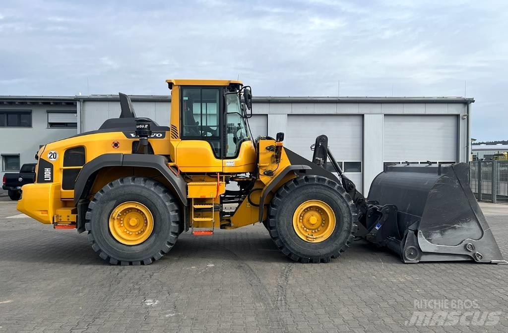 Volvo L110H - RENTAL Incarcator pe pneuri