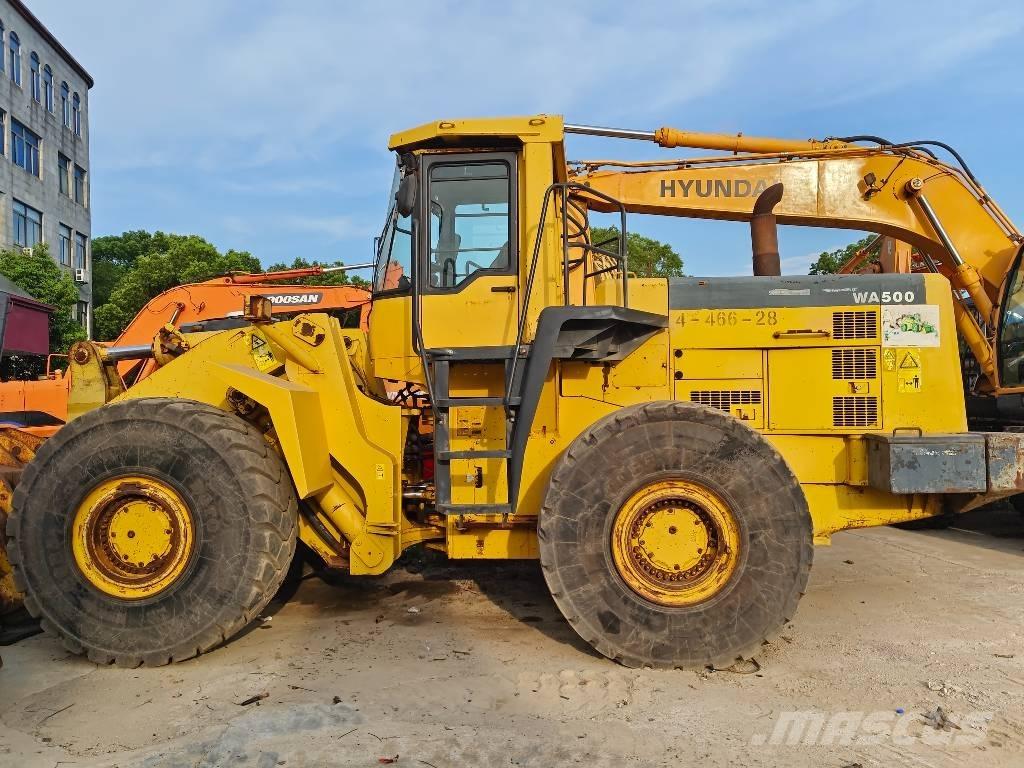 Komatsu WA 500 Incarcator pe pneuri