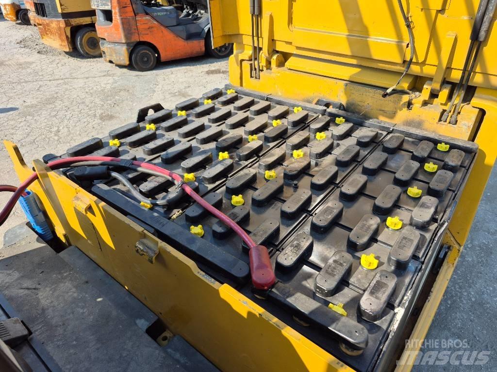 CAT E 12000 Stivuitor electric