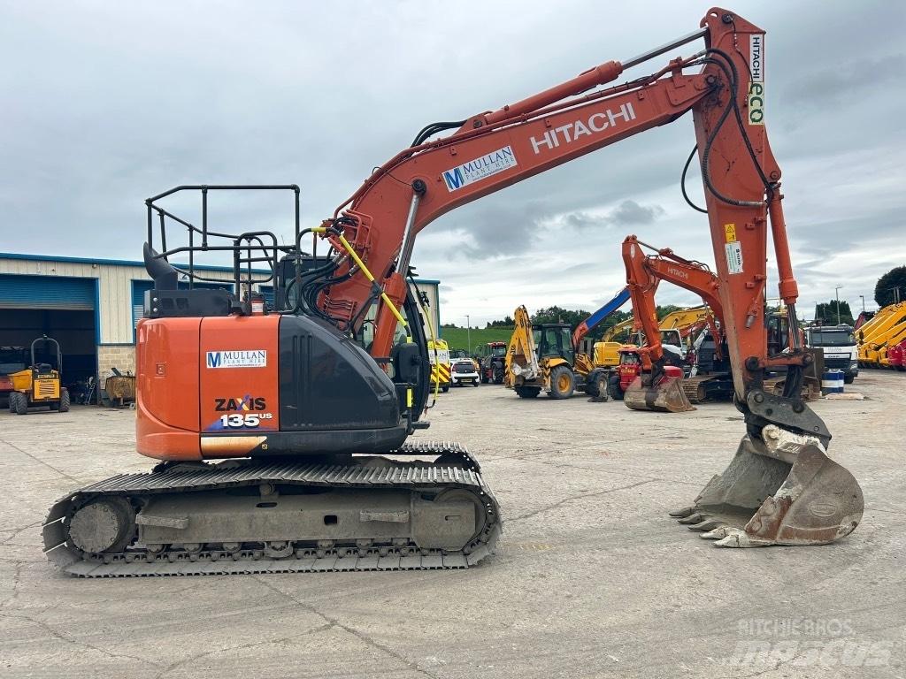Hitachi ZX135 US-6 Excavatoare pe șenile
