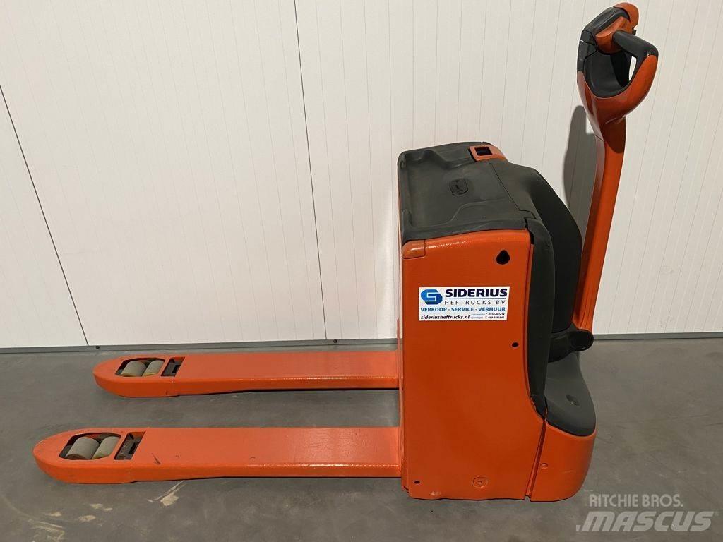 Linde T16 Transpaleta electica cu furca