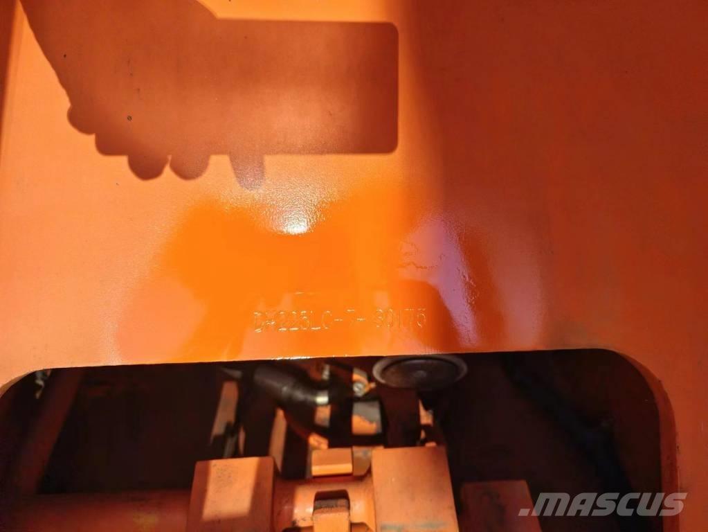 Doosan DH225LC-7 Excavatoare pe șenile
