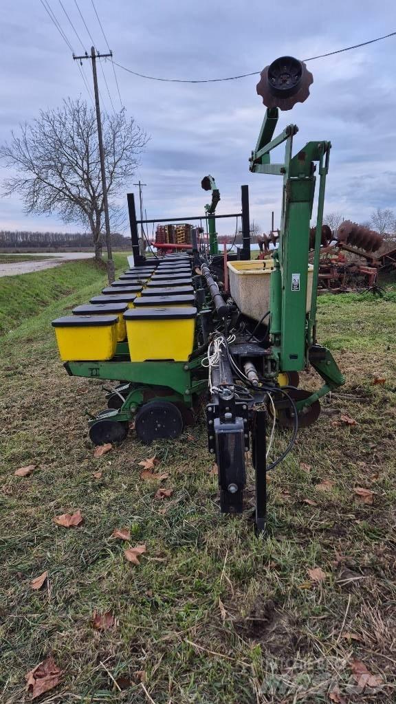 John Deere 1760 Masini de plantat