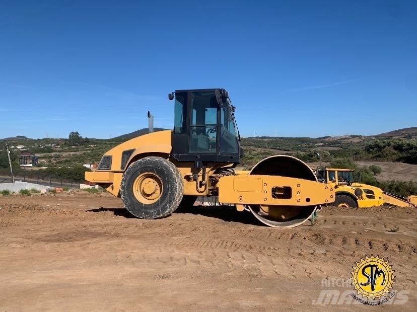 CAT CS 563 E Compactoare monocilindrice