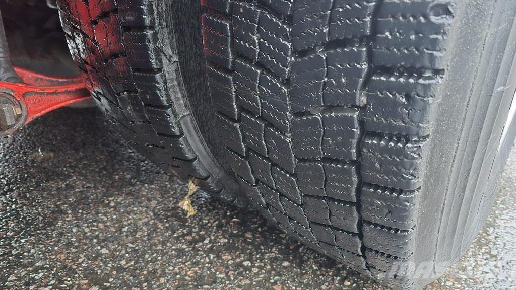 Volvo FH Camioane cu macara