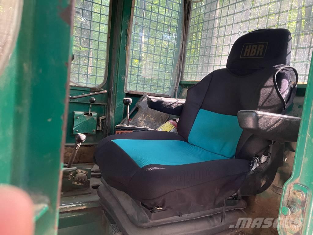 Timberjack 240C Utilaje de manevrarea a bustenilor