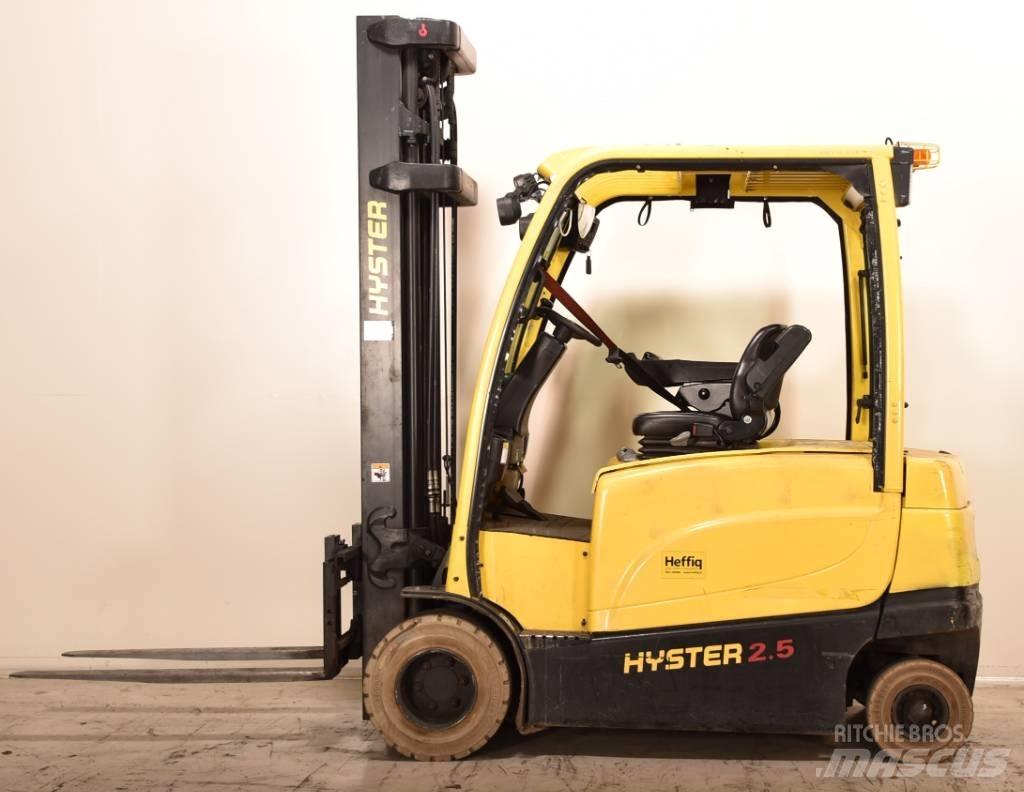 Hyster J2.5XN Stivuitor electric
