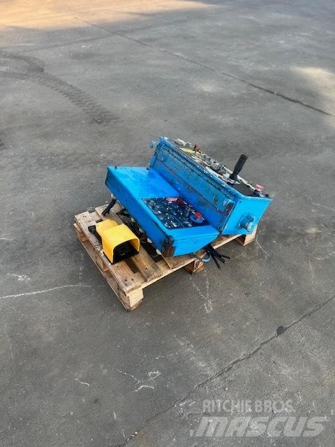 Genie CONTROL PANEL Nacele cu brat articulat