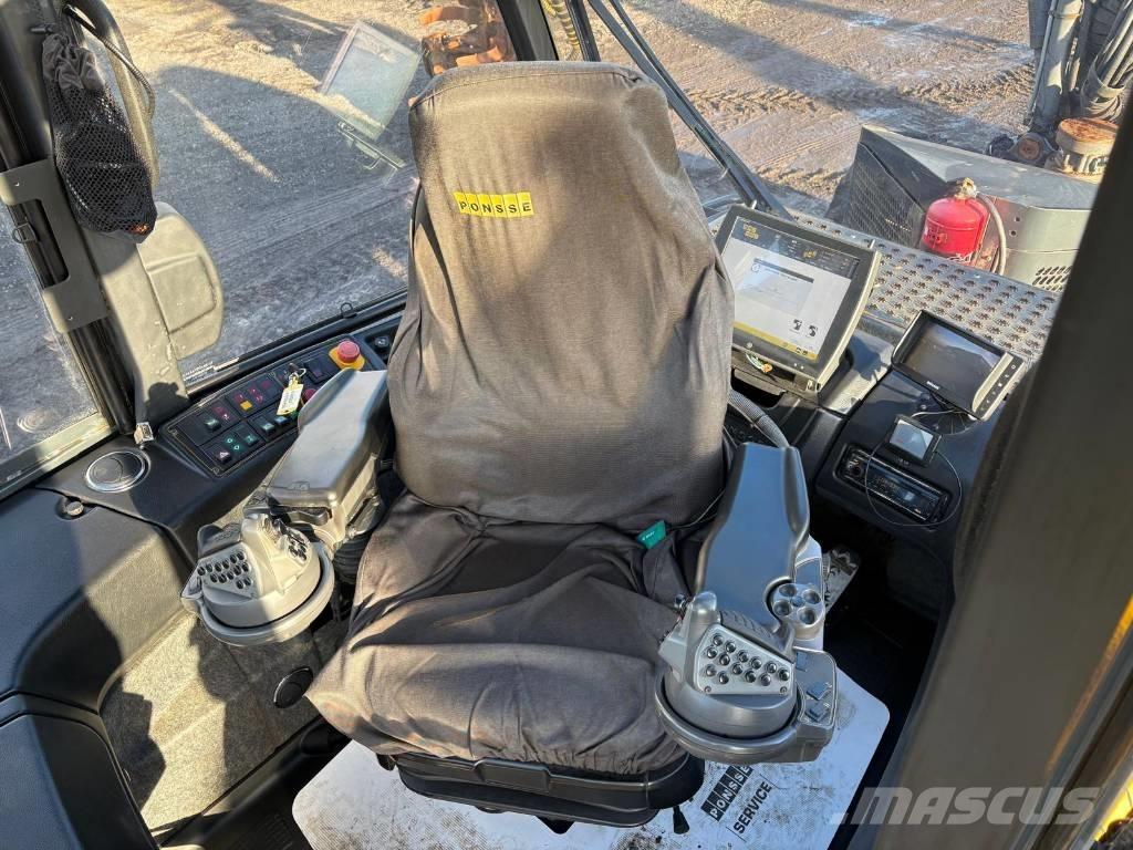 Ponsse Ergo 8W Combine forestiere
