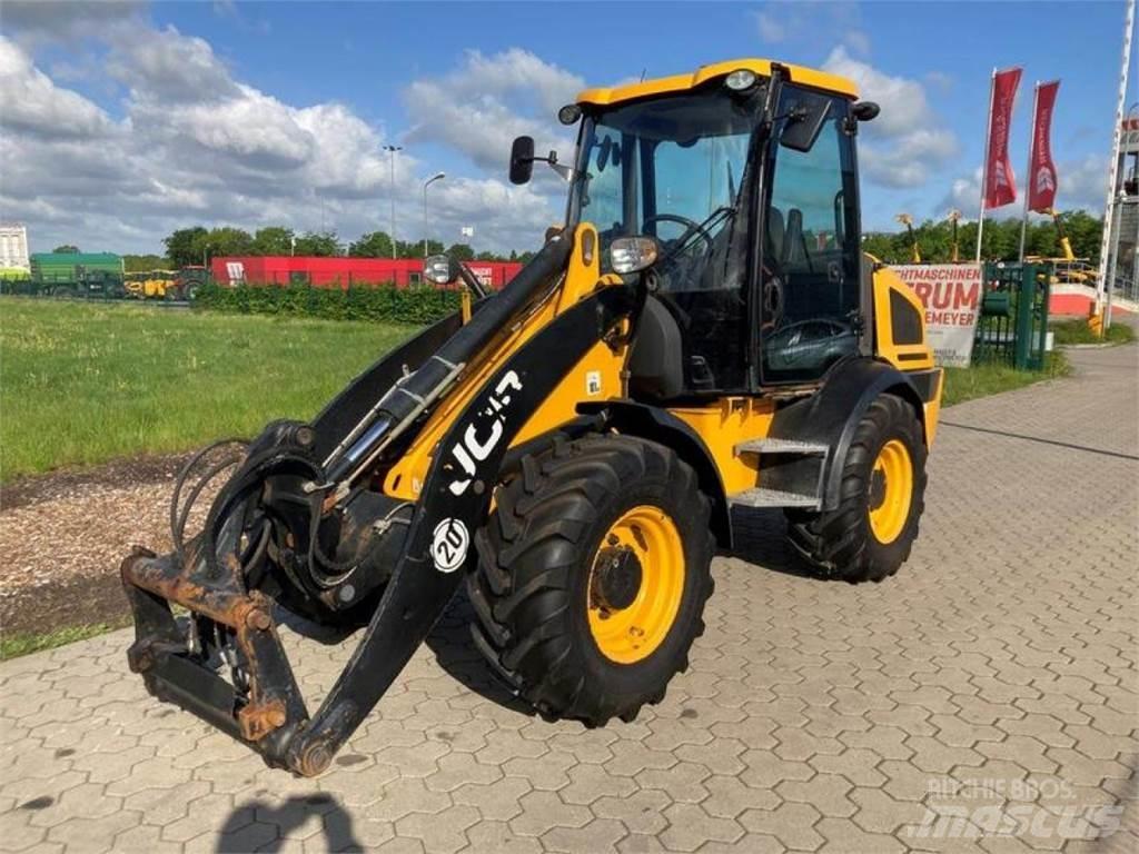 JCB 409 Incarcator pe pneuri
