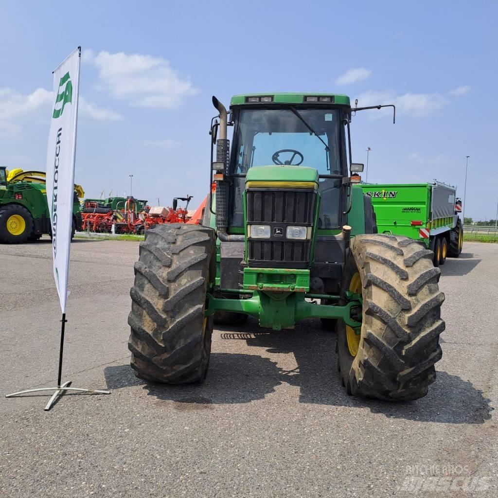 John Deere 7800 Tractoare
